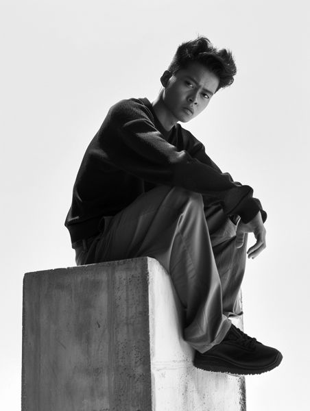 man casual pose_cuan digital.id (24) .png
